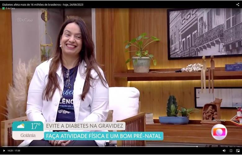 Dra. Solange em entrevista na televisão